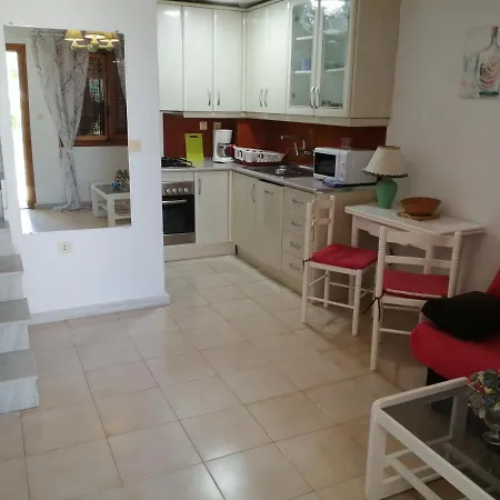Casas - Playa La Mata 256 *